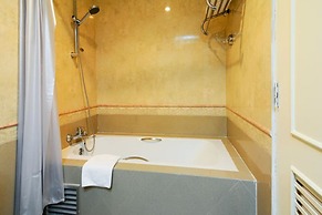 Admiral Suites Bangkok