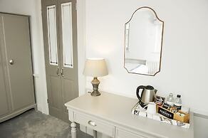 Crown Hotel