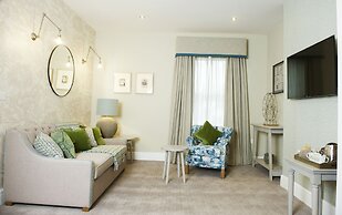Crown Hotel