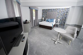 Crown Hotel