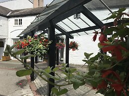 Crown Hotel