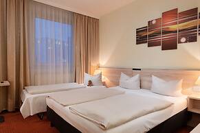 NOVINA HOTEL Südwestpark Nürnberg