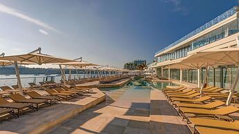 AX ODYCY Hotel