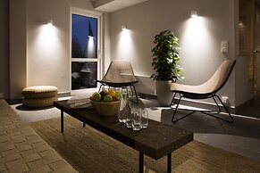 Welcome Hotel