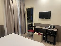 Jr Hotels Bocconi Milano