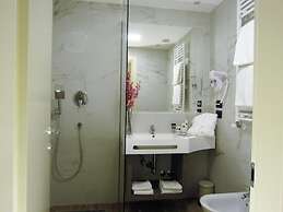 Jr Hotels Bocconi Milano