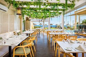 AP Oriental Beach
