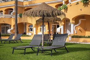 AP Oriental Beach