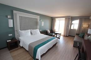 AP Oriental Beach