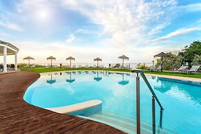 AP Oriental Beach