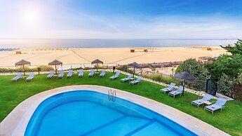 AP Oriental Beach