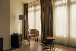 Hotel Chariot