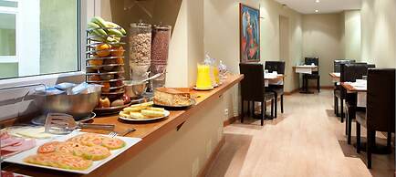 Ateneo Hotel