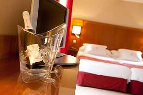 Ateneo Hotel