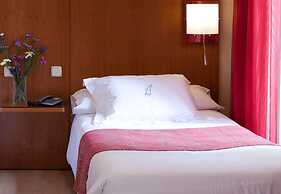 Ateneo Hotel
