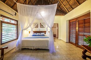 Mayaland Hotel & Bungalows