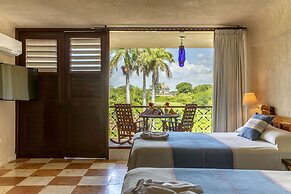 Mayaland Hotel & Bungalows