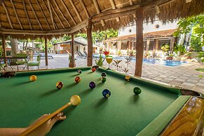 Mayaland Hotel & Bungalows