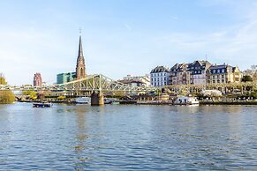 Avani Frankfurt City Hotel