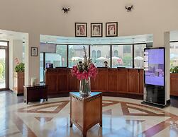 Novotel Bahrain Al Dana Resort