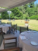 Logis Le Domaine De Valaudran