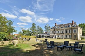 Logis Le Domaine De Valaudran