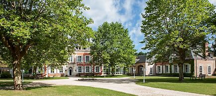Logis Le Domaine De Valaudran