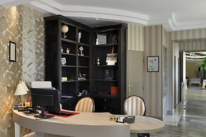 Logis Le Domaine De Valaudran