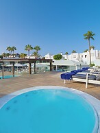 H10 White Suites