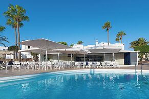 H10 White Suites