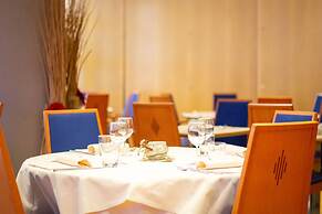 Pacific Hotel Fortino