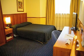 Pacific Hotel Fortino