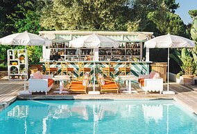 Hôtel La Tartane Saint -Tropez