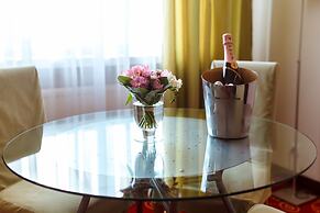 Dona Hotel