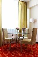 Dona Hotel
