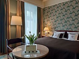 Grand Hotel