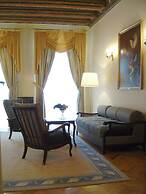 Grand Hotel
