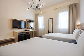 Globus Urban Hotel