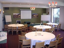 Best Western Plus The Tudor-Box Hill