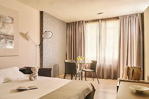 Ona Marbella Inn