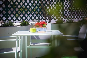 Ona Marbella Inn