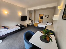 U Studios Paraparaumu, SureStay Collection by BW