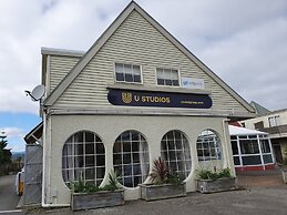 U Studios Paraparaumu, SureStay Collection by BW