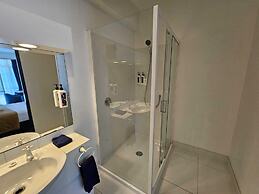 U Studios Paraparaumu, SureStay Collection by BW
