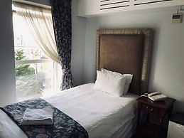 My Place Hotel