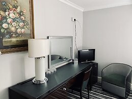 My Place Hotel