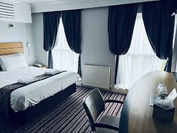 My Place Hotel