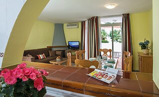 Apartamentos Ona Campanario