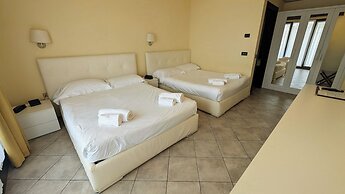 Yachting Hotel Mistral
