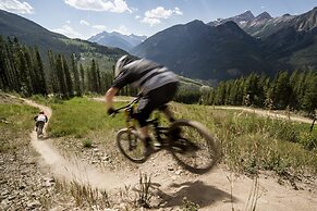Panorama Mountain Resort - Ski Tip Tamarack Condos